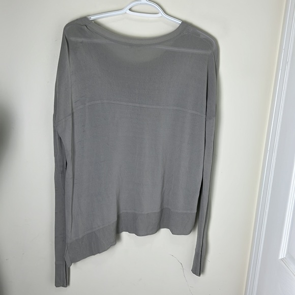 Aritzia Wilfred Librement Asymmetrical Sweater Size Small - Picture 11 of 11